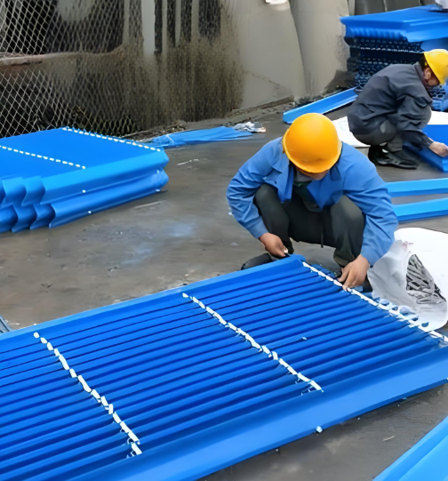 <strong>冷卻塔填料膠水凝固技術深度解析：從傳統工藝革新到智能固化系統的工程實</strong>