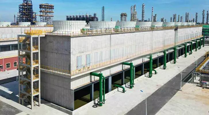 <strong>深度解析工業冷卻塔核心維護：冷卻塔填料維修步驟全景指南與高效能恢復實</strong>