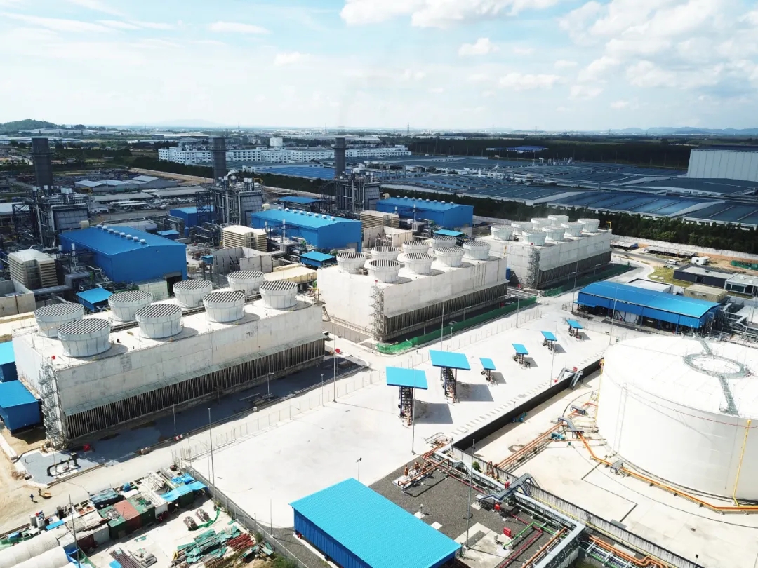 <strong>冷卻塔填料堵塞后的清洗步驟全解析：從現場勘查到高效復原的專業操作指南</strong>