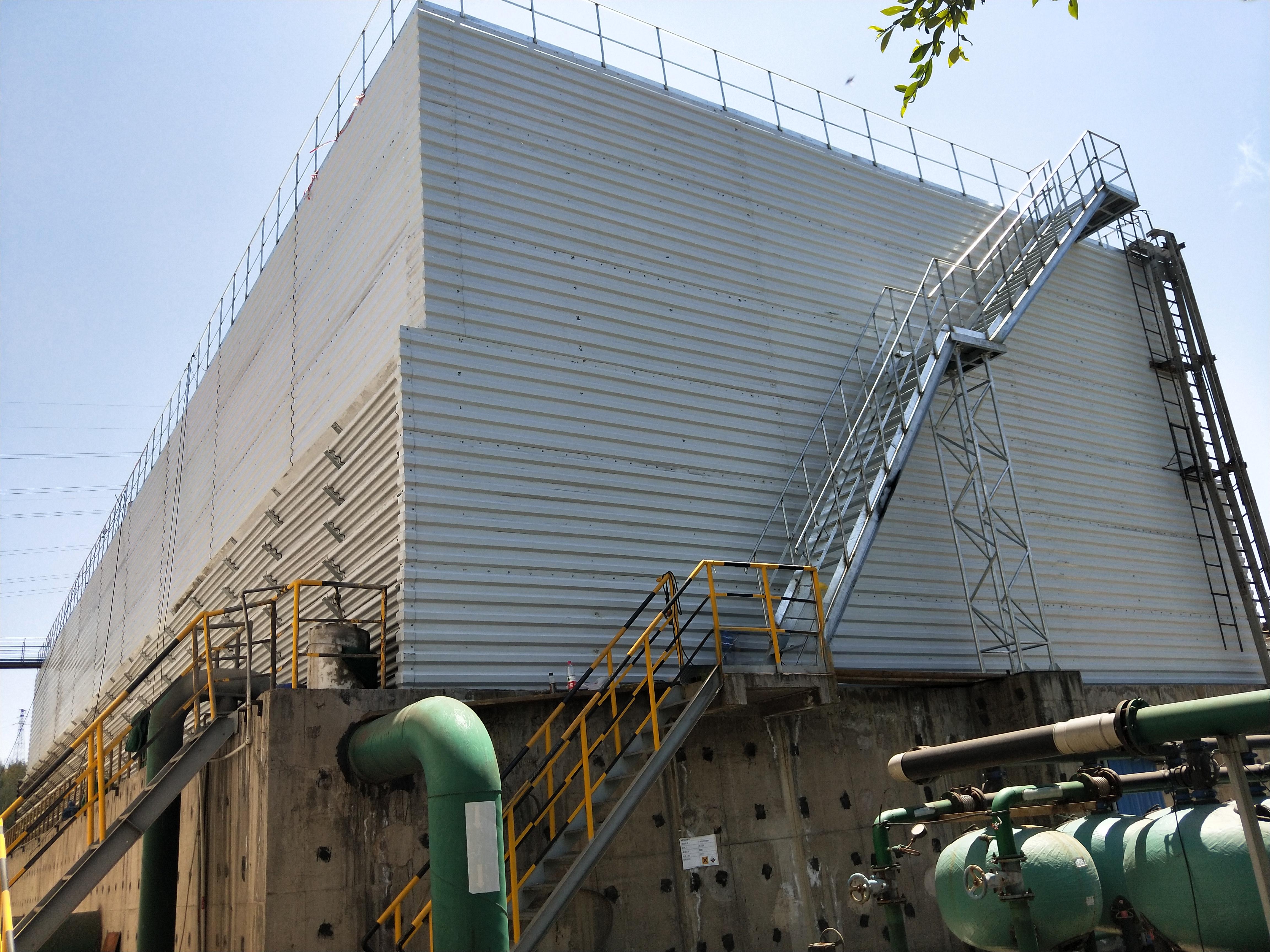 工業冷卻塔填料進水溫度:熱力學極限下的材料耐受度與能效平衡深度解析