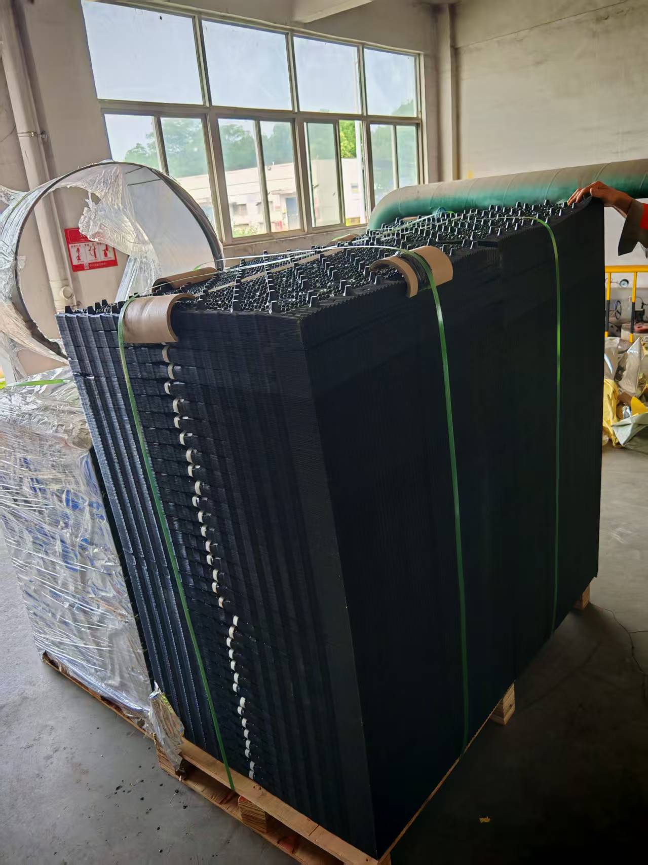 <strong>冷卻塔填料硬度的全</strong>